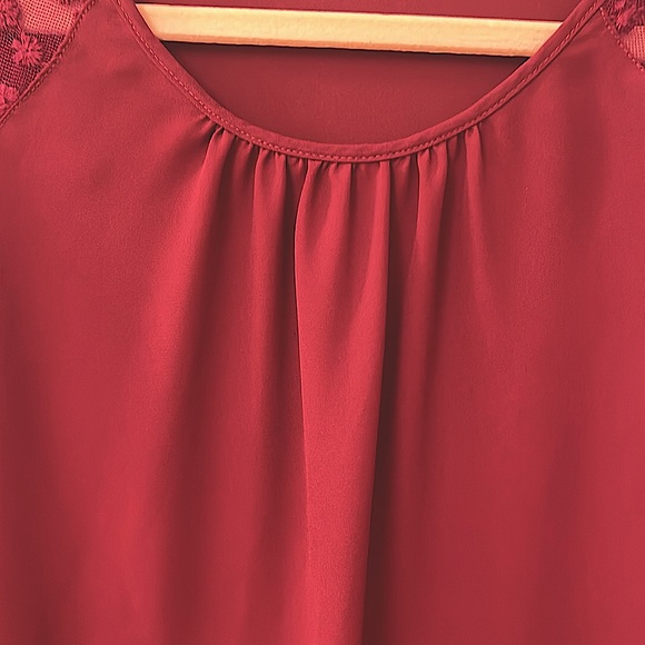 ADRIANNa PAPELL Blouse/Burgundy/Lace long Sleeve/scoop Neck/Pull over - Picture 3 of 10